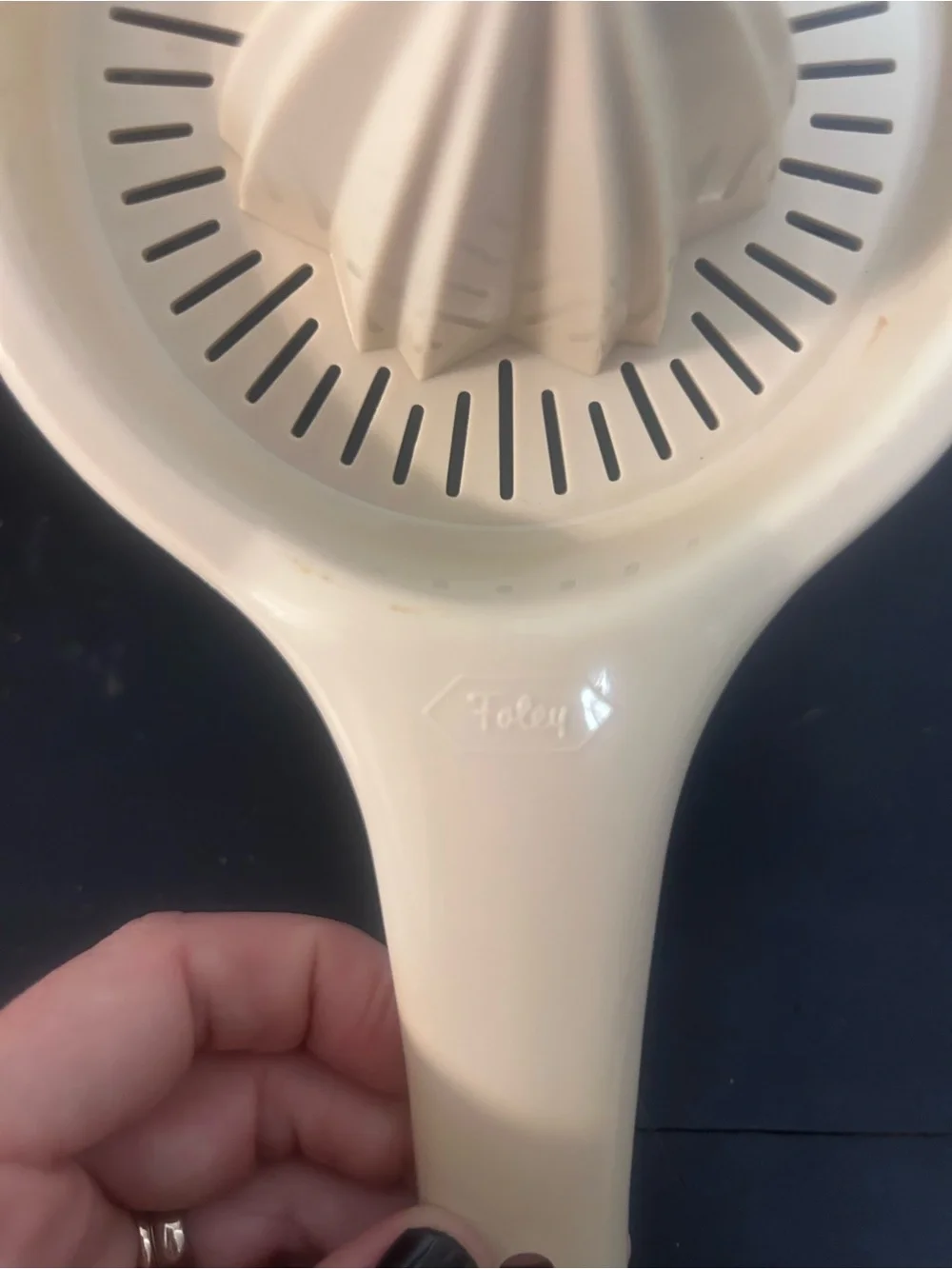 Vintage Foley Plastic Handheld Citrus Juicer Reamer Strainer